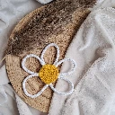 marguerite-tricotin-jaune-decoration-murale-chambre-bebe.webp